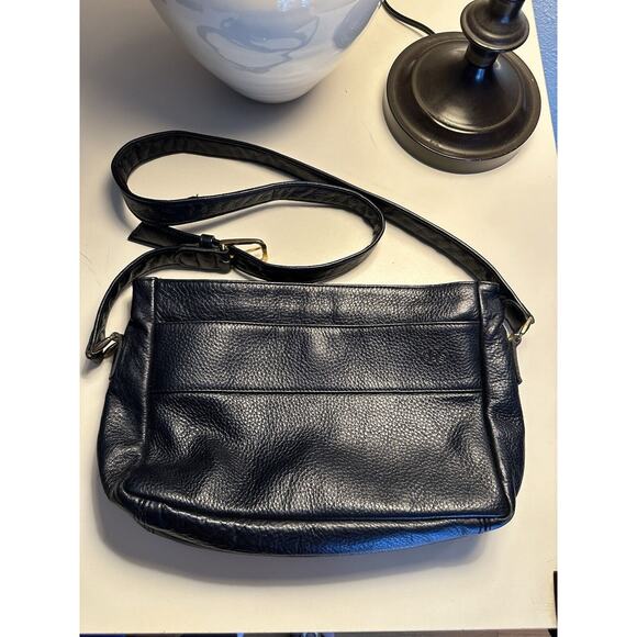 SAS black Pebble leather adjustable strap shoulder bag Made In USA Vintage - Picture 1 of 10